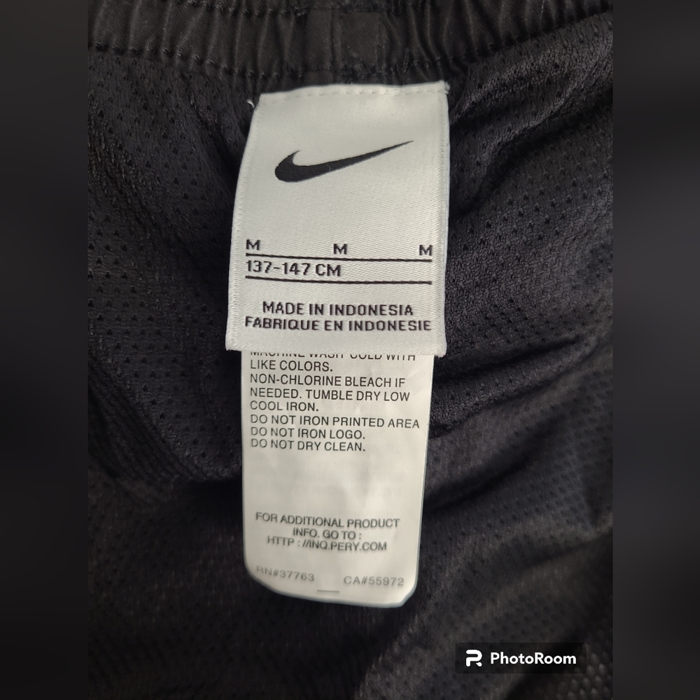 Nike Boy's Volley Board Shorts Surf Black Swim Trunks Medium Liner Pockets New - Picture 10 of 14
